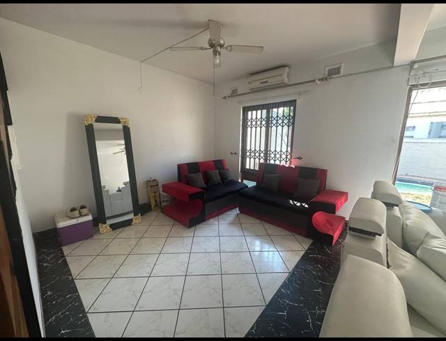 3 BEDROOM APARTMENT FOR SALE IN SCOTTSVILLE